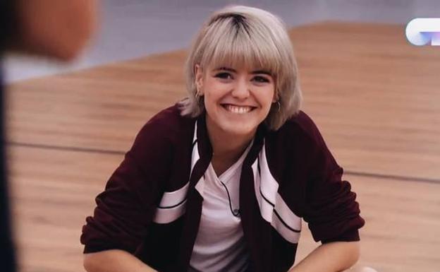 hoy he echo un retrato,, aquí lo tneeis espero q os guste y lo disfrutéis tanto  kmo yo haciéndolo 😋😘 os dejo la foto n k me inspiré 😀🤘🏼