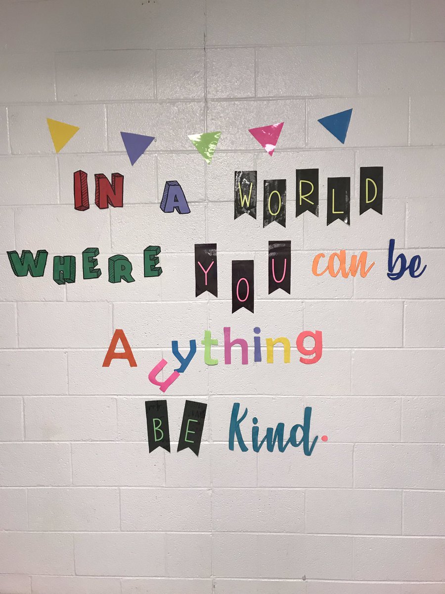 BlueUchs's tweet photo. Goals for this year! Kindness. Love this on our wall here at UCHS. #1bluenation https://t.co/LUG7fWzEz2