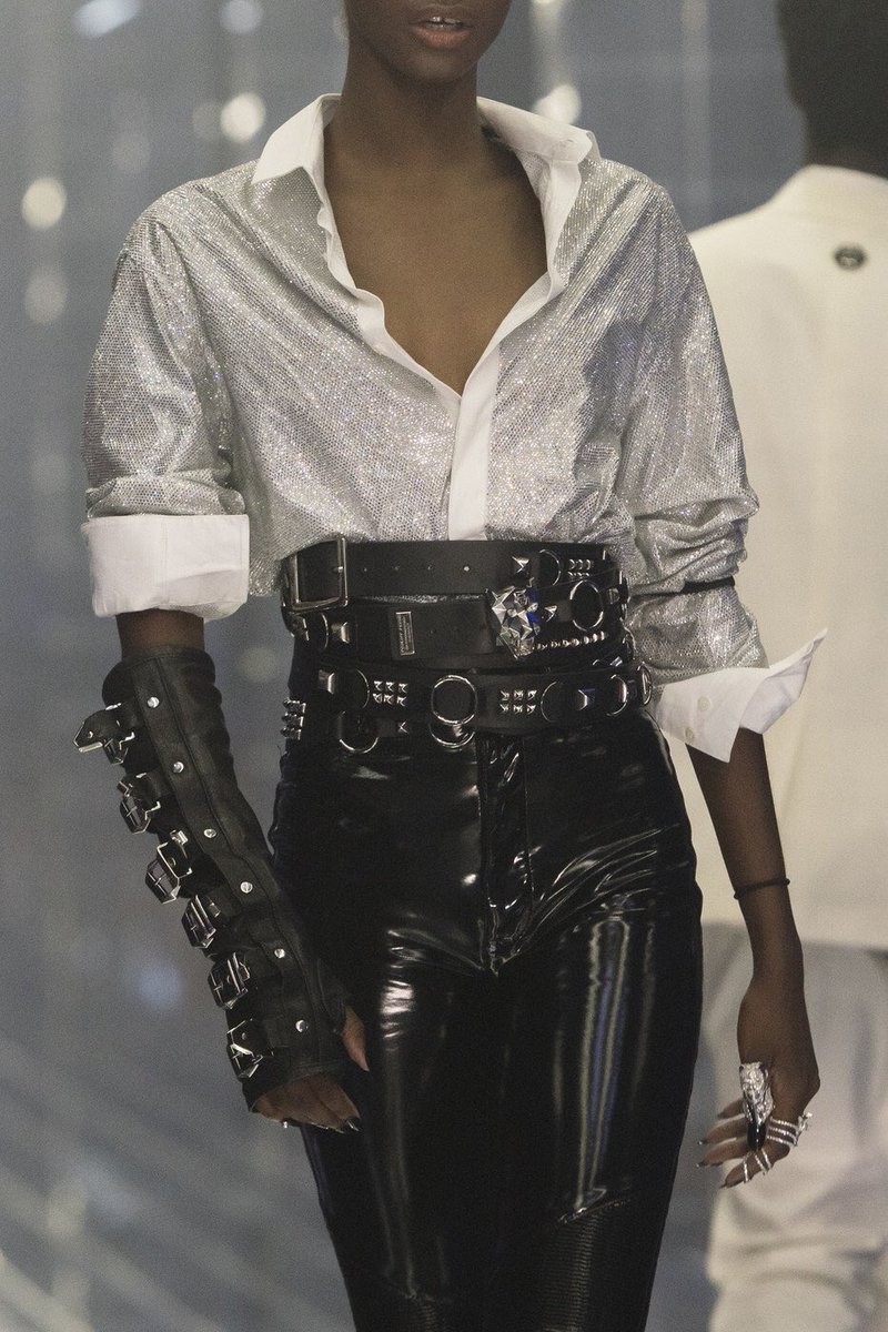 LoveMJJAlways Twitter: "Philipp Plein homage to #MichaelJackson in spring 2019 collection. This stuff is so Michael 'BAD' era. It's AMAZING. #MJ https://t.co/CNlhtCJdVE" / Twitter