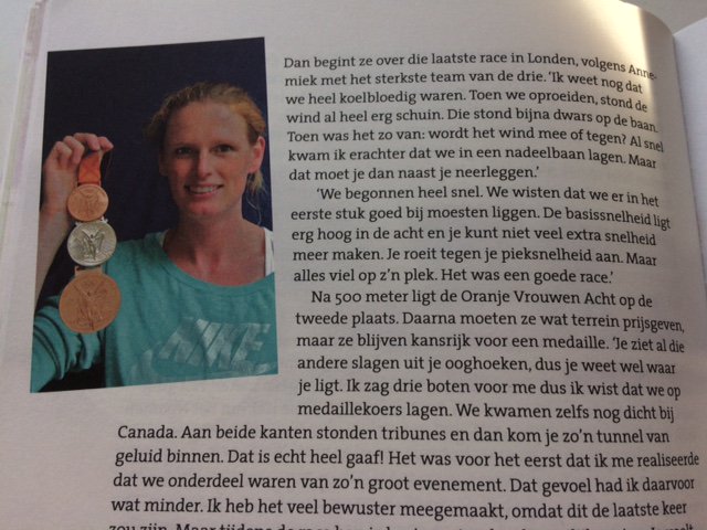 GOUDja050's tweet photo. Wij moeten op deze droevige dag denken aan woorden in #goudja van roeister @annemiekdh. 'Op een feestje zei #paulienvandeutekom tegen mij: 'Ik heb nog wel een stel schaatsen op zolder liggen. Toen ik een keer ging kijken in @Thialf had zij de schaatsen klaargelegd...' #dedeut https://t.co/X1M8x7Gd7m