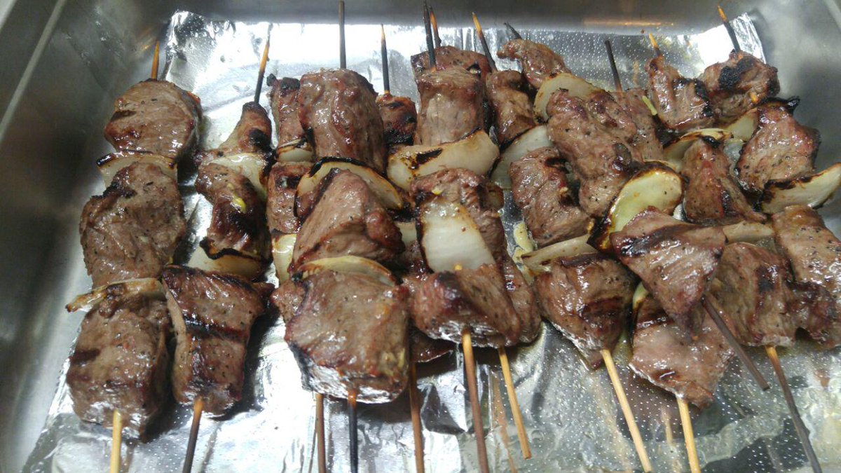 SJKebabHouse's tweet photo. Our first lunch buffet in 2019 is starting tomorrow. What are you looking forward to putting on your plate most?!
Beef Kebab, Chicken Kebab, Grilled drumstick, Veggie stew, Butter chicken and... .
All you can eat for only $14.99. https://t.co/BpzQCDJgOy