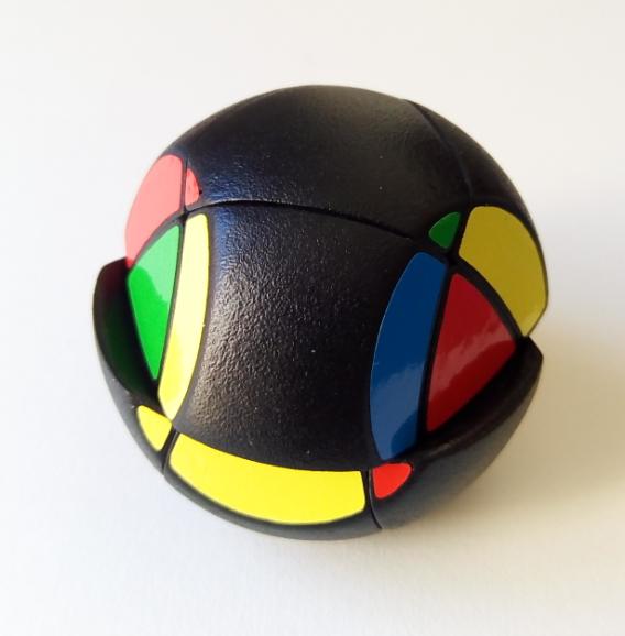 kdkube's tweet photo. Pyraball truncado, espero que os guste 💚 https://t.co/du6HDWyf2j