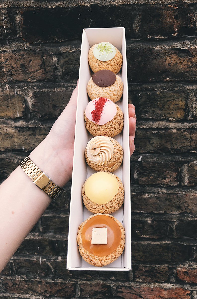 Hello 😍 lovely box of six choux with pistachio, dark choc, raspberry, praline, passion and salted caramel!