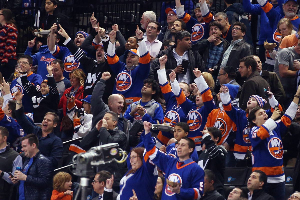 StatementGames's tweet photo. Would you like to WIN TWO 01/15/2019 St. Louis Blues Vs New York Islanders tickets?  

For Details:  

1.  Follow @StatementGames 
2.  Like &amp; Re-Tweet  

Winner Announced tomorrow 3:00 PM EST 

#Isles #NYI #islanders #islandersfan #islandersgame #LGI https://t.co/bDCNSqplhS