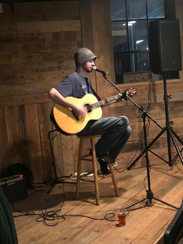 LiquidRoots's tweet photo. Big shout out to this guy!  Thanks Daniel Queen, you rocked it last night! https://t.co/MmTZ5yXq4S