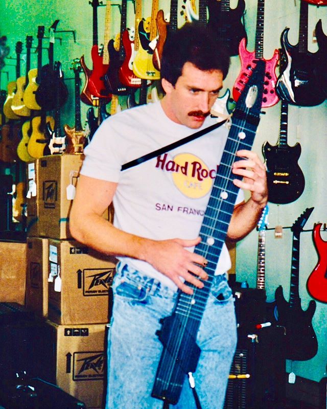 daveswiftbass's tweet photo. Here I am, circa 1985/86 in a music shop in San Francisco checking out a Chapman Stick for the first time (which I consequently bought) That’s all I’ll say about this photo! 😉😜 #sanfrancisco #chapmanstick #musicshop #1985 #1986 #twohandedtapping #har… https://t.co/haNIUqLVr9 https://t.co/AnjCmbkek2