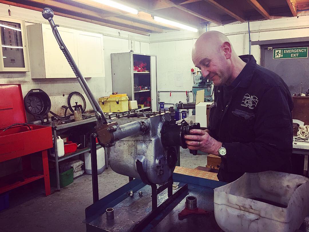 VBErestorations's tweet image. And just like that... we're back at it. Our machinist is eager to get on with this modern-seal gearbox conversion and who can blame him! 😉
.
.
.
#newyear #sameservice #bentley #gearbox #conversion #machining #workshop #january #post #vbe #complete #service