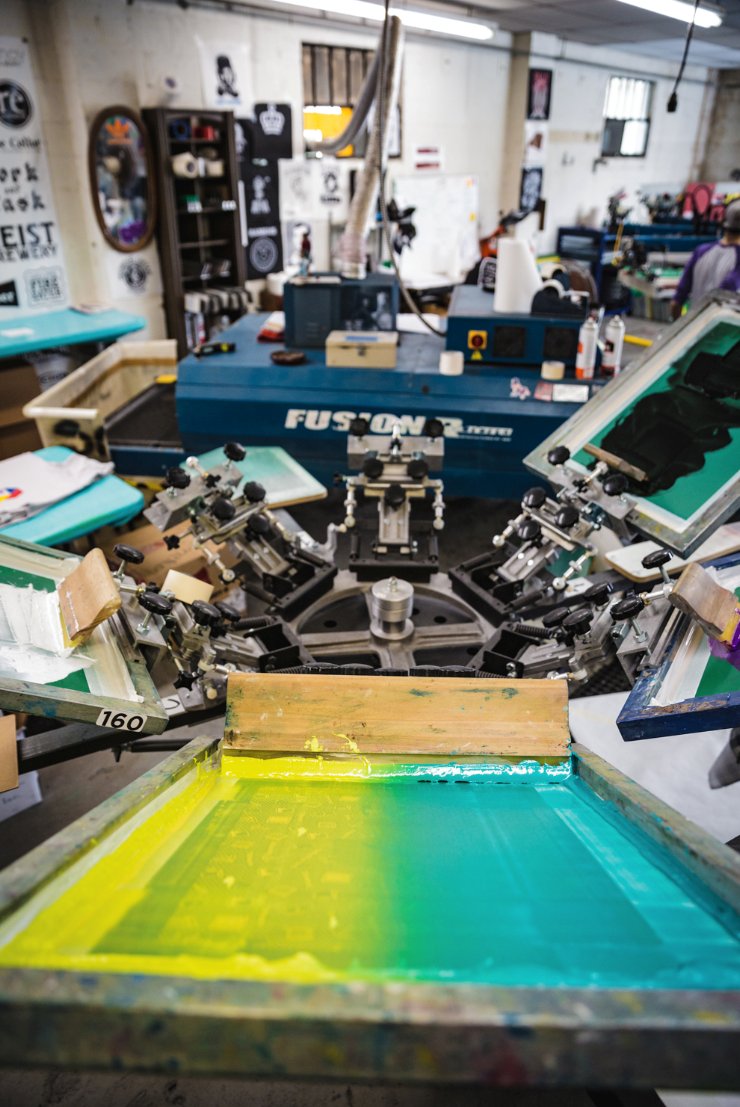 Whoops! Meant to tag <a href="/FillmoreNC/">The Fillmore Charlotte + Underground</a>. But hey, that just means another picture of <a href="/InkFloyd/">Ink Floyd</a>'s shop! Doesn't it look prettttyyy? 

(We have even more on our website: wfae.report/amplifier/2019…)