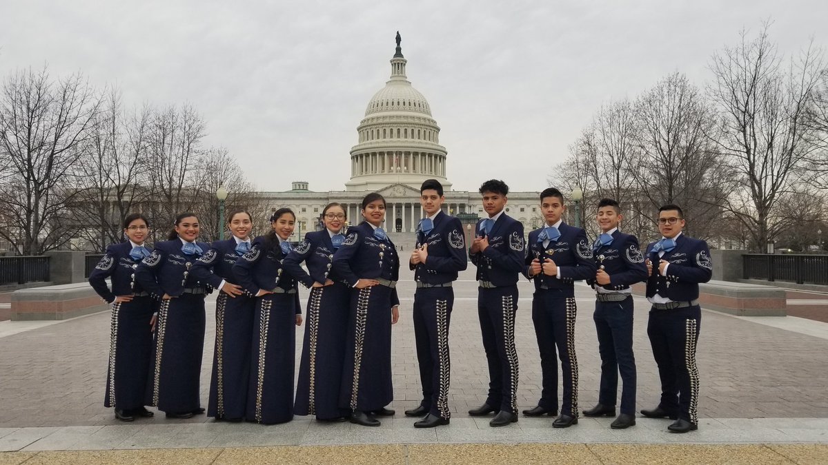 Chicago Mariachi tweet media