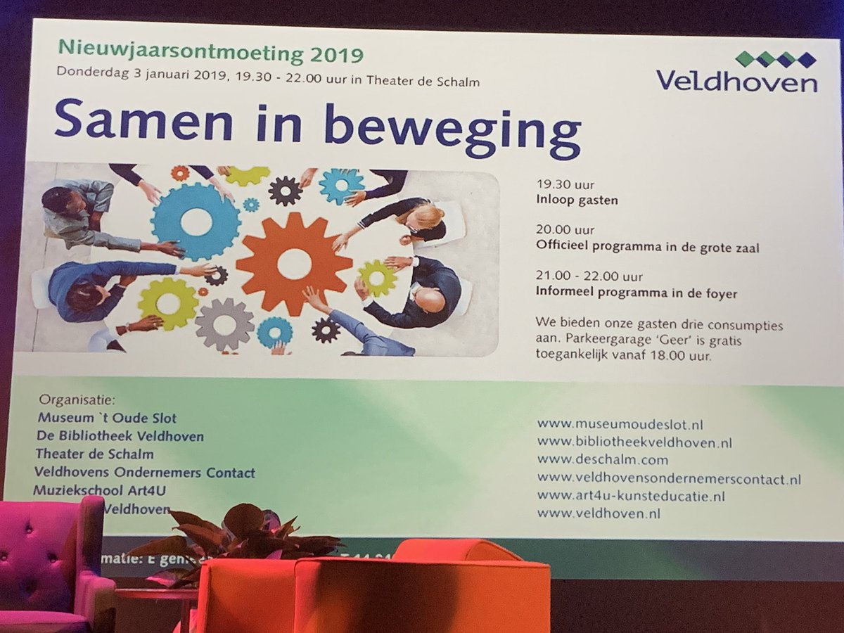 De voorbereidingen voor de nieuwjaarsbijeenkomst in de Schalm zijn in volle gang. Tot vanavond.