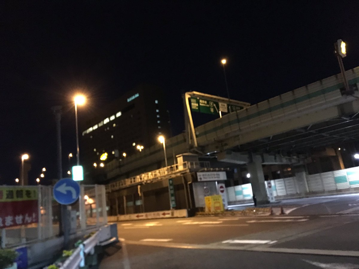 zorodoragon2's tweet photo. 辰巳は寒すぎるので箱崎📦 https://t.co/kanwBhMzs2
