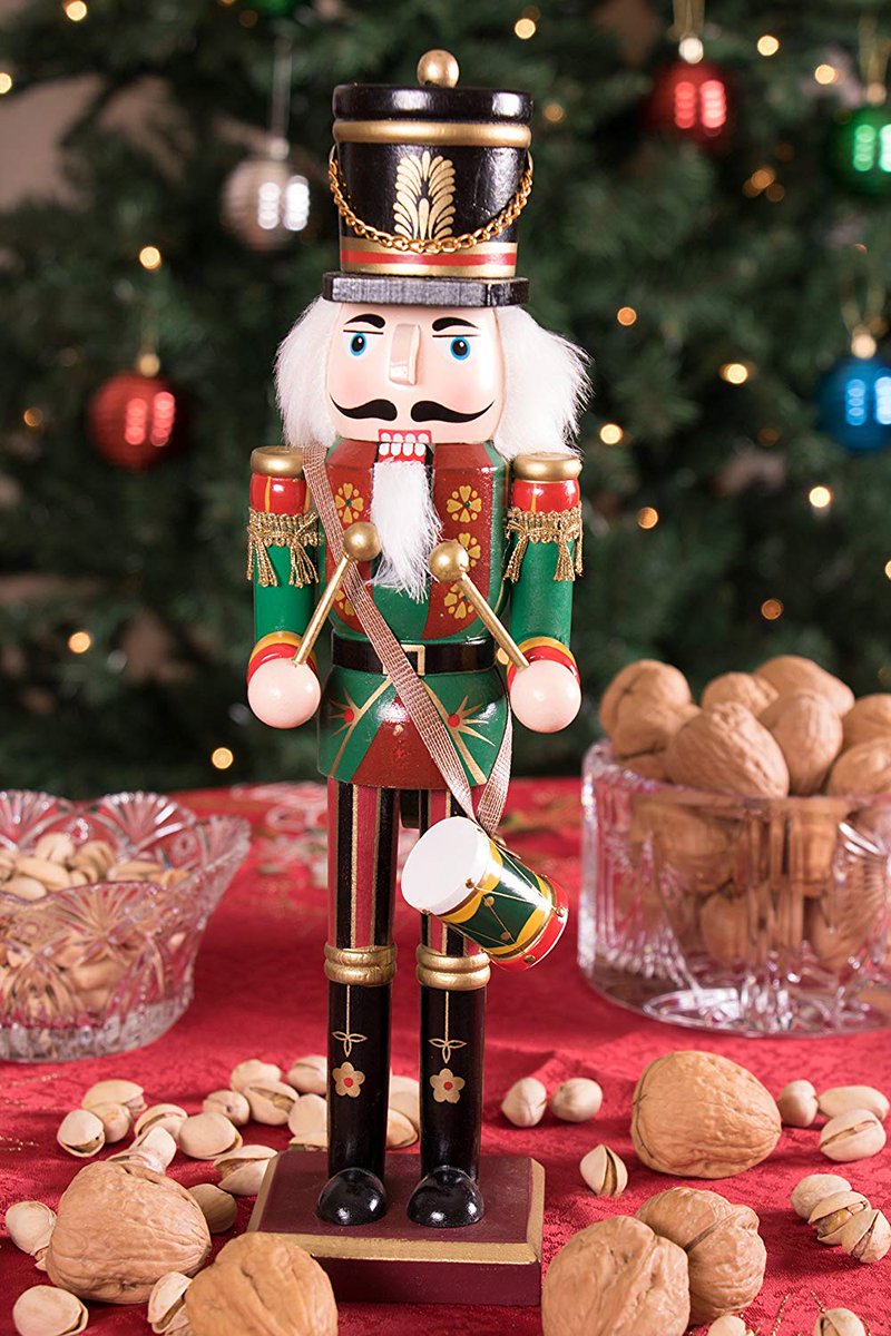 Celebrate the New Year with the Traditional Drummer Soldier Nutcracker. The detailing on his little uniform and drum is just fabulous. amzn.to/2Ep8RrF