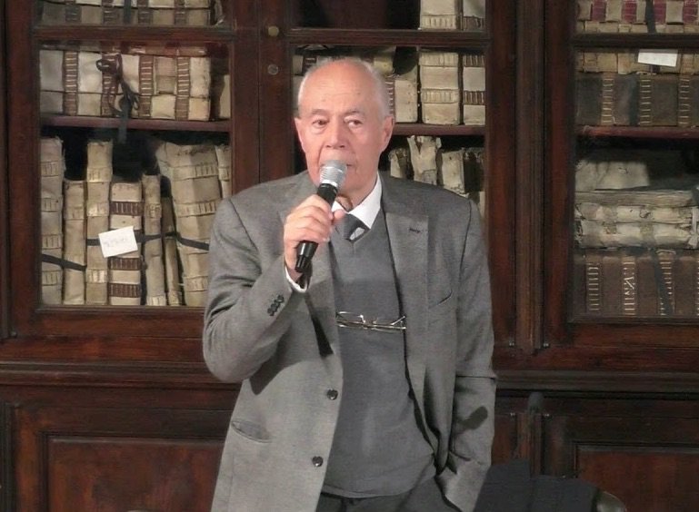 GildaInsegnanti's tweet photo. Il no di Adriano Prosperi, professore emerito di #Storia moderna alla @scuolanormale di #Pisa, all'abolizione della traccia storica dalla #Maturità2019. Qui l'articolo pubblicato nel numero di #gennaio di #ProfessioneDocente⏩https://t.co/Mxj4xQeV93 https://t.co/S3B03oOA8Z