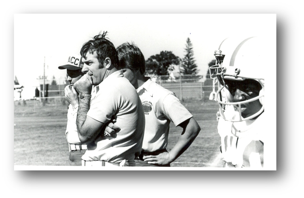 NIACCTrojans's tweet photo. Today's athlete from the NIACC 100 is Jerry Dunbar, who was an honorable mention all-American running back for Mason City Junior College in 1962. He would later become the school's football coach/baseball coach and athletic director. #NIACC #NIACC100 https://t.co/MPmVMLBKBL