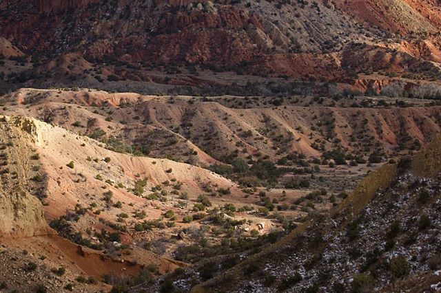 PureNM1912's tweet photo. 📸 @joshcouts Three Days in Abiquiu, New Mexico - 12/7/2018
(Ghost Ranch)
.
.
.
.
.
#abiquiu #newmexico #ghostranch #highdesert #desert #desertlife #desertvibes #southwest #southwestvibes #neverstopexploring #exploremore #explorer #explorenm #exploren… https://t.co/0kdT3FBAFv https://t.co/DiJQOvNuf3