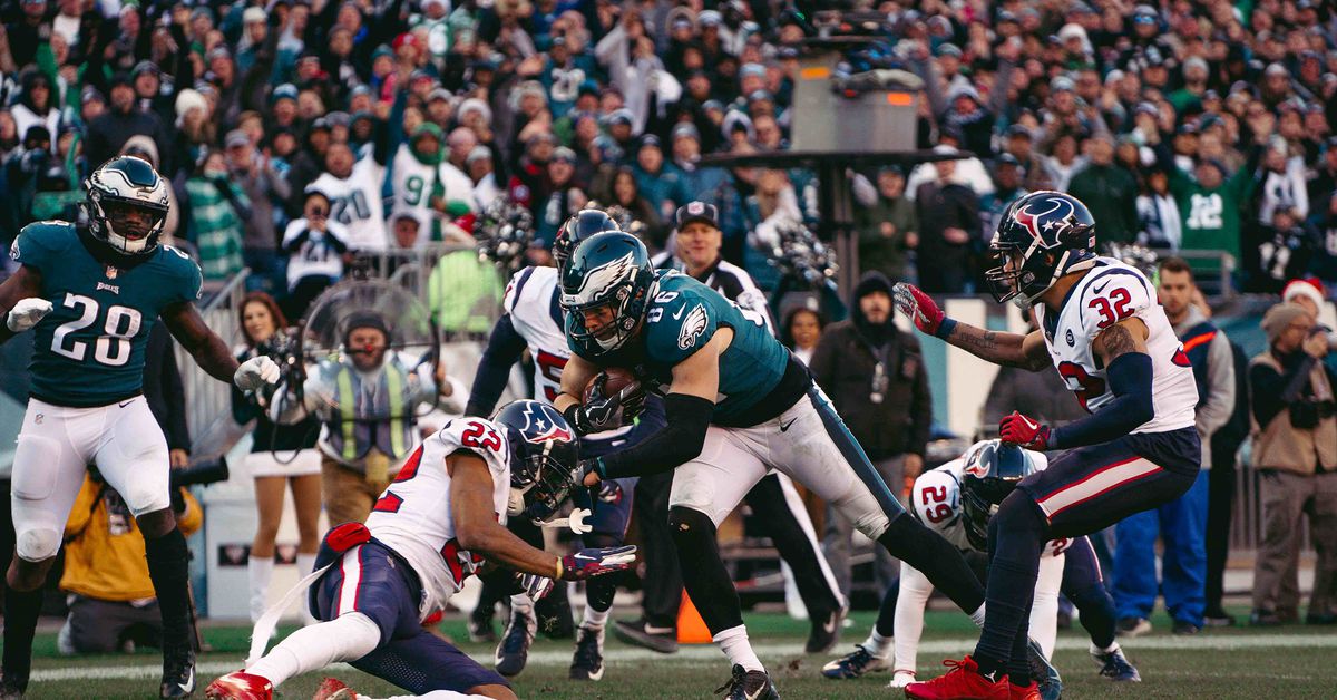 zesty_eagles's tweet photo. Best pictures from the Eagles’ dramatic win over the Texans https://t.co/WoIq7F08iv https://t.co/22NK2c9jKt