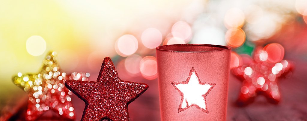 Samdamgifts's tweet photo. Sarbatorile petrecute alaturi de cei dragi, la lumina lumanarilor decorative, sunt de poveste. Tu cum petreci in a treia zi de #Craciun? #sarbatorifericite #lumanaridecorative #promotionale #craciunfericit https://t.co/C7WgoN8nJY