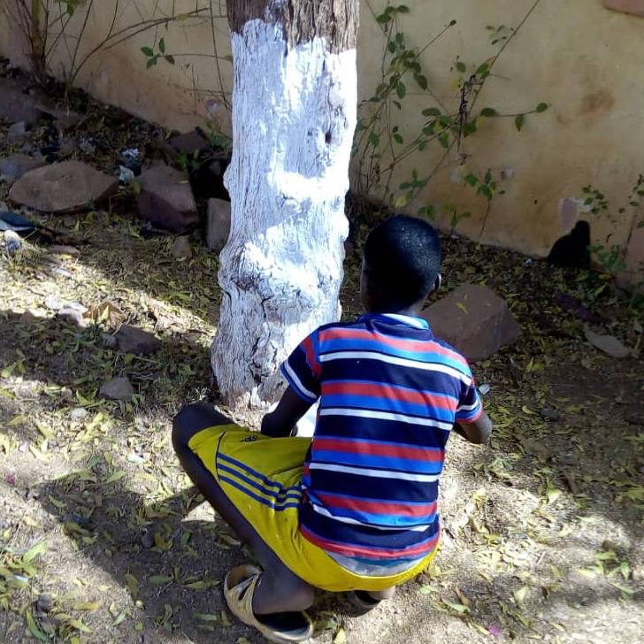 malitransforme's tweet photo. Dans le cadre de nos actions de proximité, nous appuyons des associations de jeunes de quartier à divers échelons dont l’assainissement. 

Retour en images sur les premières prises de contact dans le quartier de Kalaban Coura avec l’association SCV. #Mali #CitoyenEntrepreneur https://t.co/tlZyTeUNMY