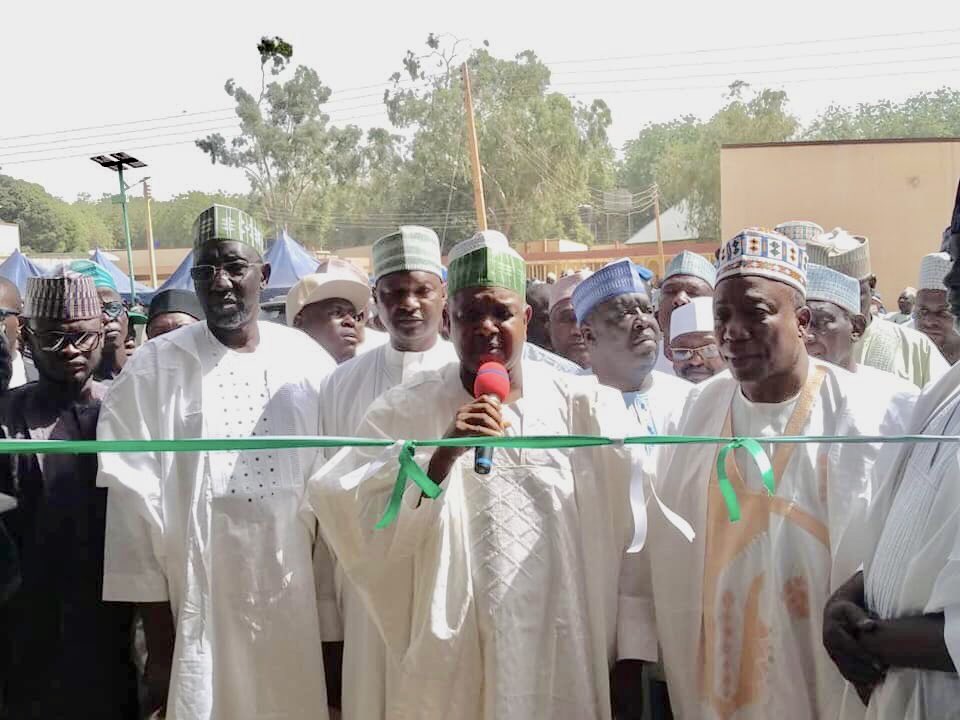 KBStGovt's tweet photo. Commisioning of a new 60 bed ULTRA MODERN MATERNITY COMPLEX IN ARGUNGU yesterday,26/12/18 by Governor Abubakar Atiku Bagudu. The event was witnessed by HM Justice Abubakar Mallami SAN, Senators Aliero Yahaya and Bala Na’Allah amongst others. #maternalmortality #mothersfirst https://t.co/yNDJfBreco