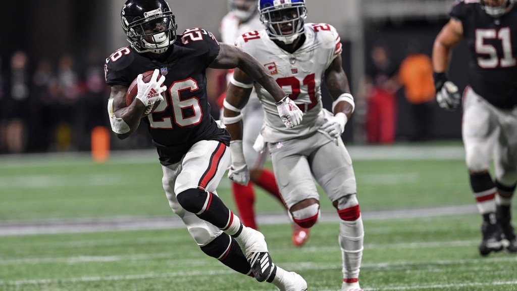 zesty_bills's tweet photo. 10 potential replacements for Bills RB LeSean McCoy https://t.co/waJFg3Zvja https://t.co/I7POacPsto