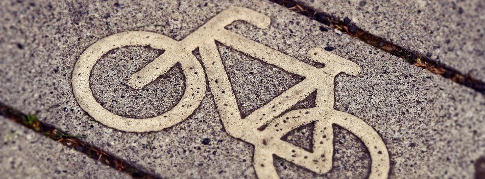 SIRcommunicatie's tweet photo. Tijdens onze communicatie- en participatietrainingen brengen deelnemers zelf cases in. De case 'deelfietsen' gaat in op de vraag: hoe ga je in gesprek en welk vorm en middelen zijn gekozen om met (nieuw) publiek in gesprek te komen. https://t.co/WZpBDGPSfy #participatie https://t.co/c7eYDIPZ2K