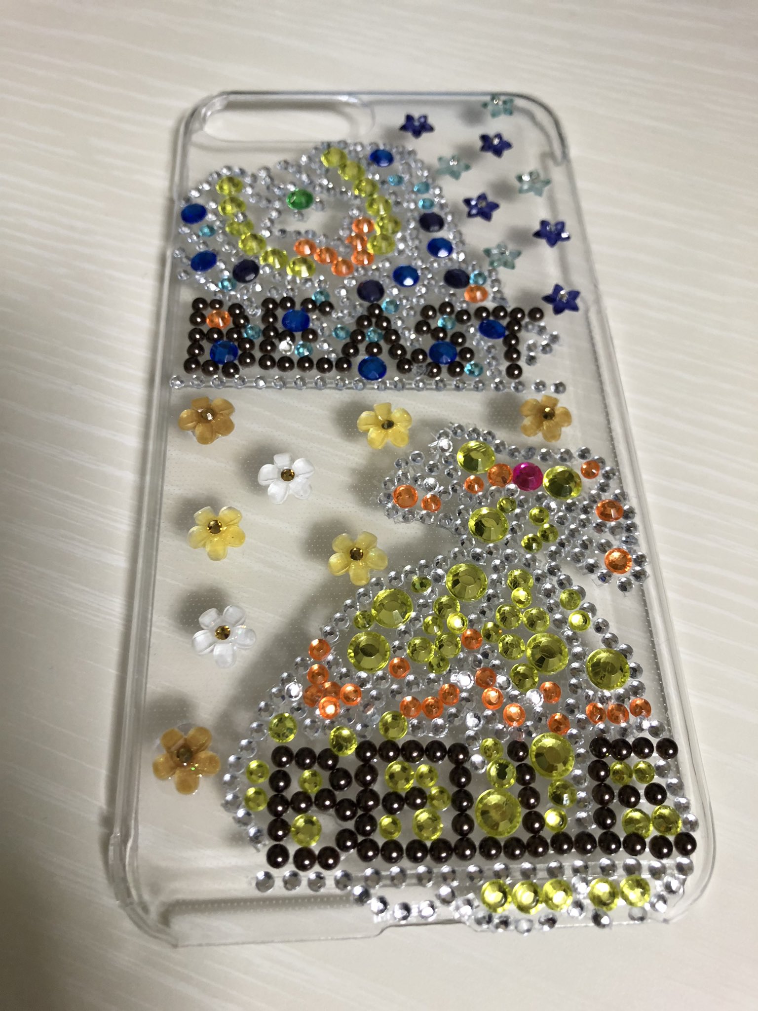 Minto 96 A Twitter 今日初めてラインストーンで スマホケースをデコってみた シルバーじゃなくてゴールドの方が良かった気がする スマホケースデコ ラインストーン 美女と野獣 100均 Minto 96 A Twitter 今日初めてラインストーンで スマホケースをデコってみた シルバーじゃなくてゴールドの方が良かった気がする スマホケースデコ ラインストーン 美女と野獣 100均