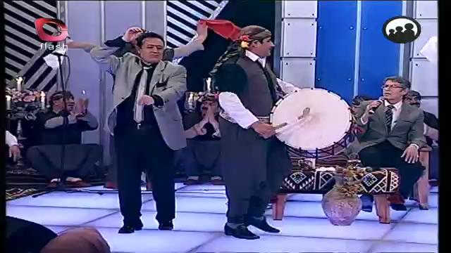 RTÜK, "Halaya Fazla Vakit Ayırarak Cumhurbaşkanı'nı Yeterince Övmemek Suretiyle Hakaret Etmek" Gerekçesiyle Flash TV'ye Uyarı Cezası Verdi... zaytung.com/haberdetay.asp…