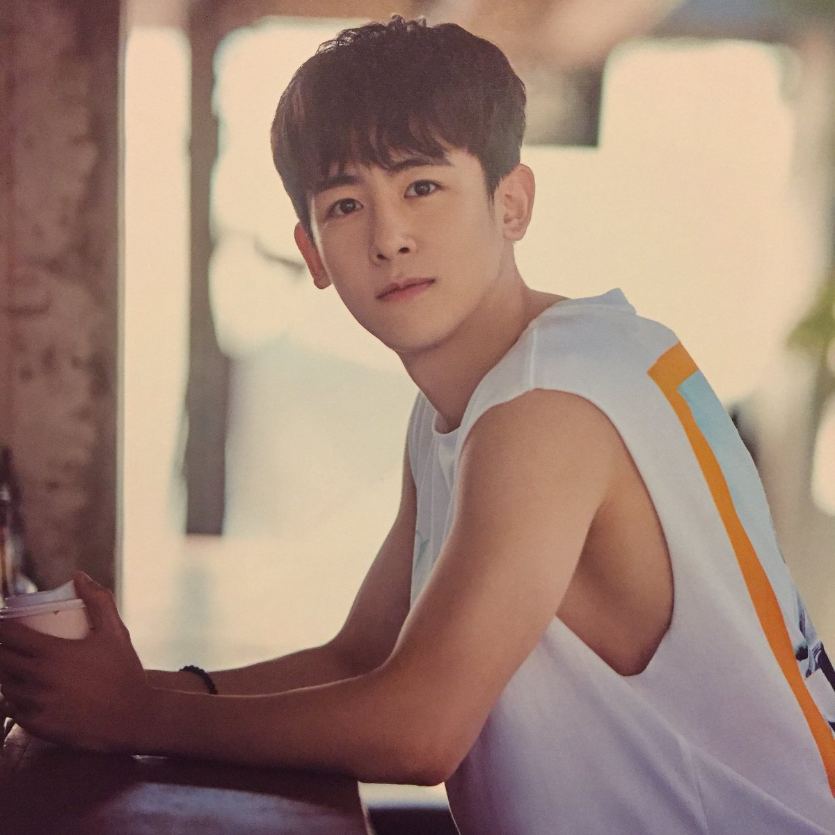 khunfupanda2's tweet photo. When i was young. https://t.co/jSWF5JE8X9