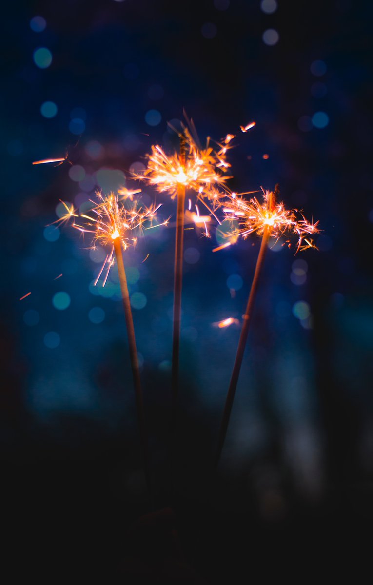 New Year is approaching! If you’re having your own firework display, stay safe. Have any fire or fireworks a safe distance from your house, move outdoor furniture away, and only use fireworks bearing the CE mark. You can find further safety advice here: rospa.com/home-safety/ad…