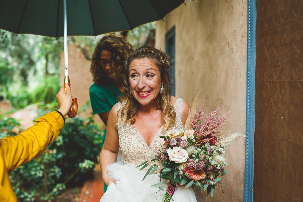 PronuptiaParis's tweet photo. Quand l'émotion est trop forte...❤️
📸 Streetfocus Photography
👗 Babylone
#robedemariee #babylone #pronuptia #pronuptiaparis #weddingdress #collection2018 #marrakech #dress #justmarried #Married #mariage #weddingday #emotion #mariée #bride #love #couple #couplegoals https://t.co/NZpWVwR8q8