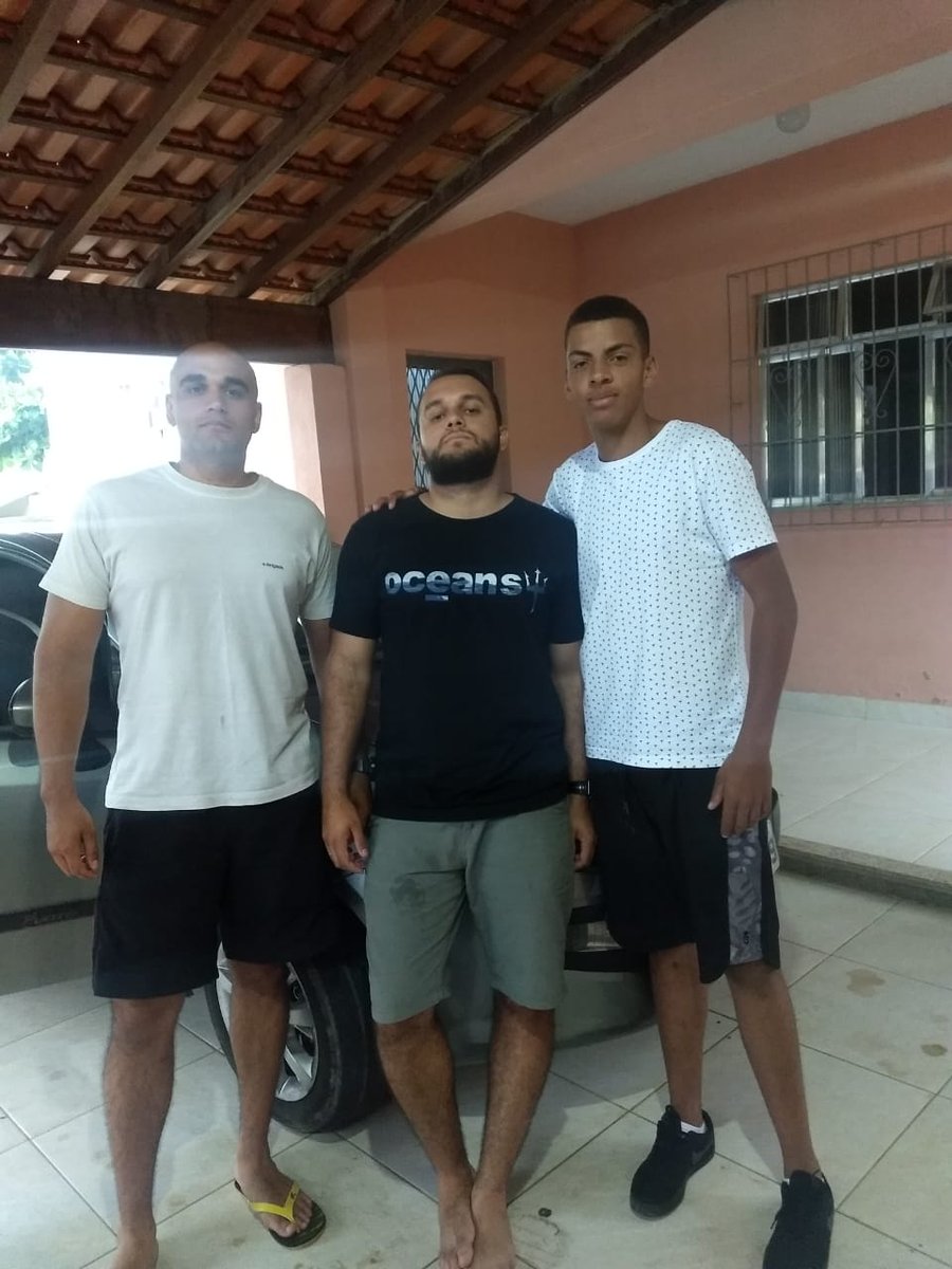 nogueirapedro1's tweet photo. #mlkneutro #posequebrada https://t.co/9vT5mSQUrk