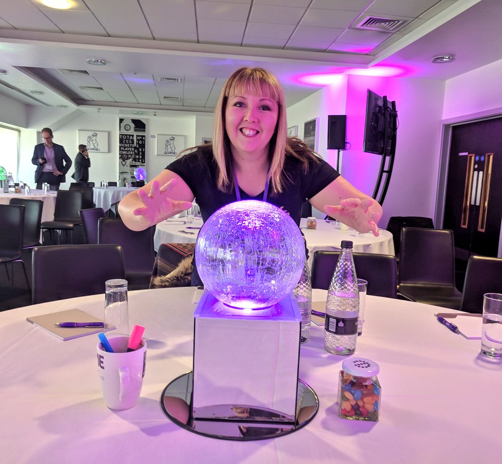 AmandaThurlow's tweet photo. As 2018 comes to an end take a look back at @AHintOfLimeVP event #lvpbeyond where speakers explored the future of events from blockchain to food trends and more https://t.co/kuzS0ZbQFG
#eventprofs https://t.co/YjE67DuEw6