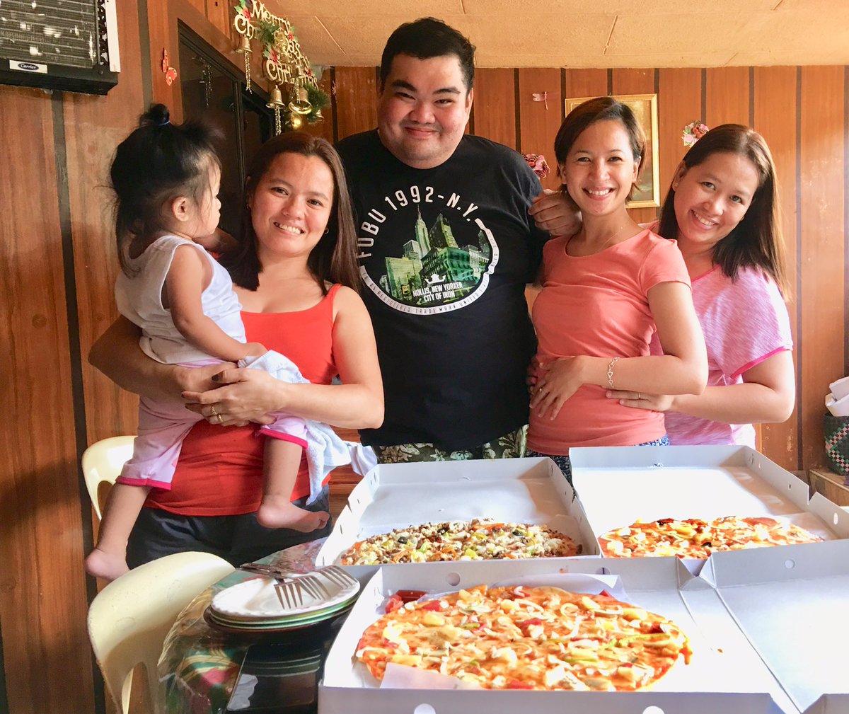 JunARMYHope's tweet photo. Pizza Party with my Barkada for Life Daisy, Florie Genn, and our Madam Sponsor Eden Rose!!!❤️✨☺️
It has been awhile since we have this kind of bonding and miss najud namo ang ubang Barkada!!! Magtapok tapok siguro ta ninyo uyYy!!!☺️☺️☺️
#BarkadaForLife
#FromElementaryUpToNow https://t.co/nJjw8U43x2