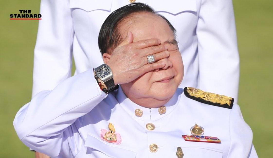 wongthanong's tweet photo. คุณอาจรอดตัวด้วยมติจากคณะกรรมการซึ่งทั้งหมดเป็นคนของรัฐ แต่ในทางสังคมและในวิจารณญาณของประชาชนจำนวนมาก คุณได้ล้มละลายทางความน่าเชื่อถือไปนานแล้ว https://t.co/G3syya0soj

ภาพ: ชาติกล้า สำเนียงแจ่ม @thestandardth 
#นาฬิกาหรู #นาฬิกาหรูประวิตร https://t.co/cqTzfnmRg0