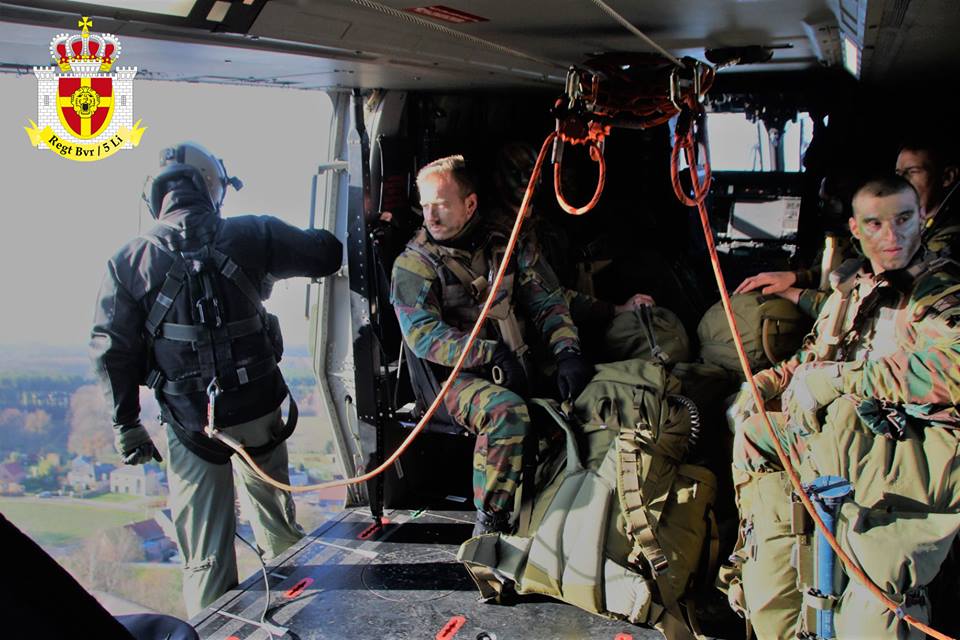 Bvr5Li's tweet photo. #LightOps Training @Bvr5Li (part1) ==>Tactical insertion with NH-90 #Bvr5Li #ACoy #BCoy #NH90 #Spec #Ops https://t.co/YY0pr8PPqJ
