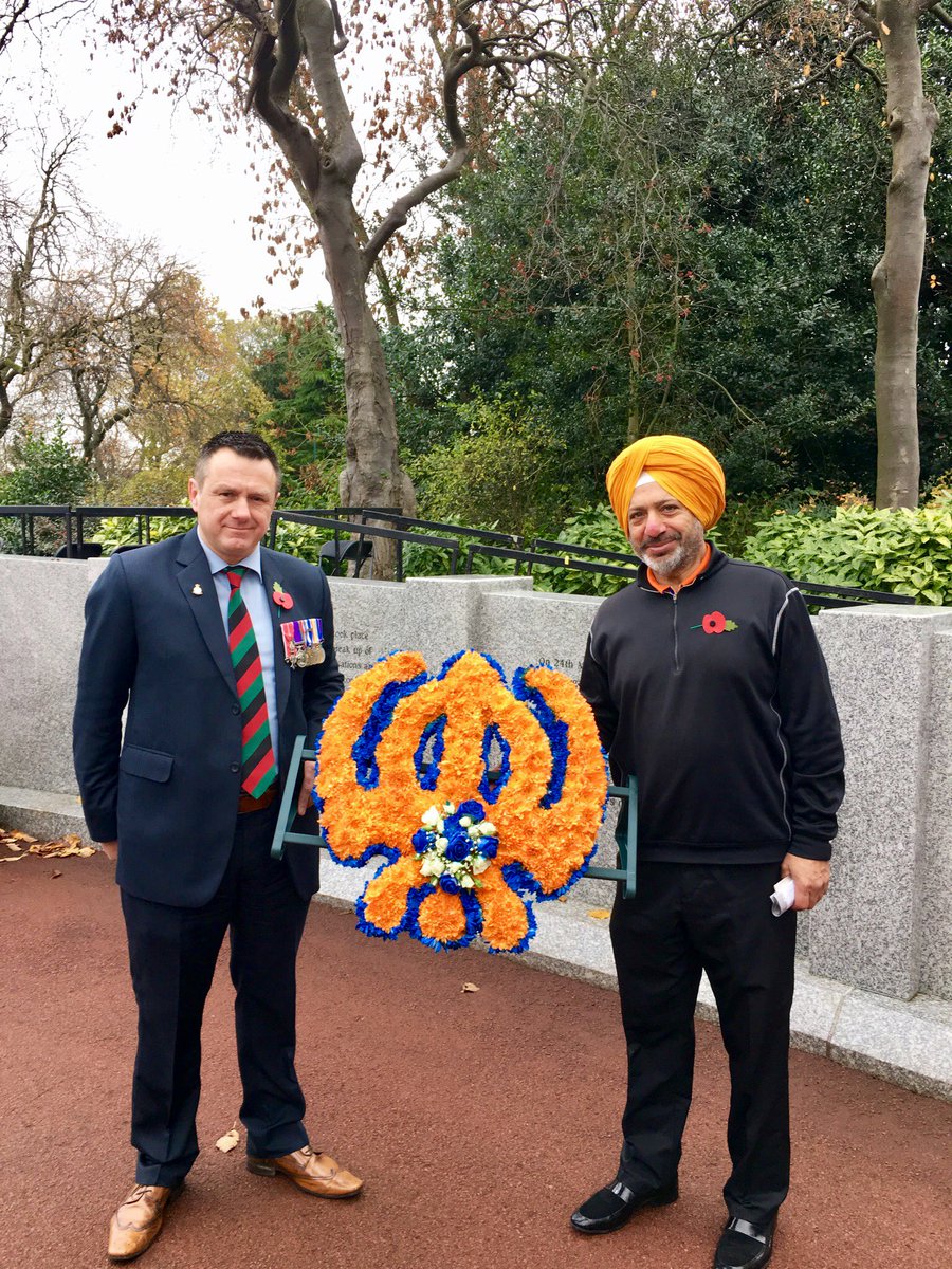 MarkHillMBE's tweet image. This year saw me engaging with our Sikh community across the #NorthEast attending the Sikhi Camp in #Newcastle the Nagar Kirtan in #Middlesbrough visits to the Gurdwaras in #Darlington &amp;amp; Newcastle promoting @ArmyCadetsUK @BritishArmy @UrchTyrone @The_Black_Rats #BeInspired 😀