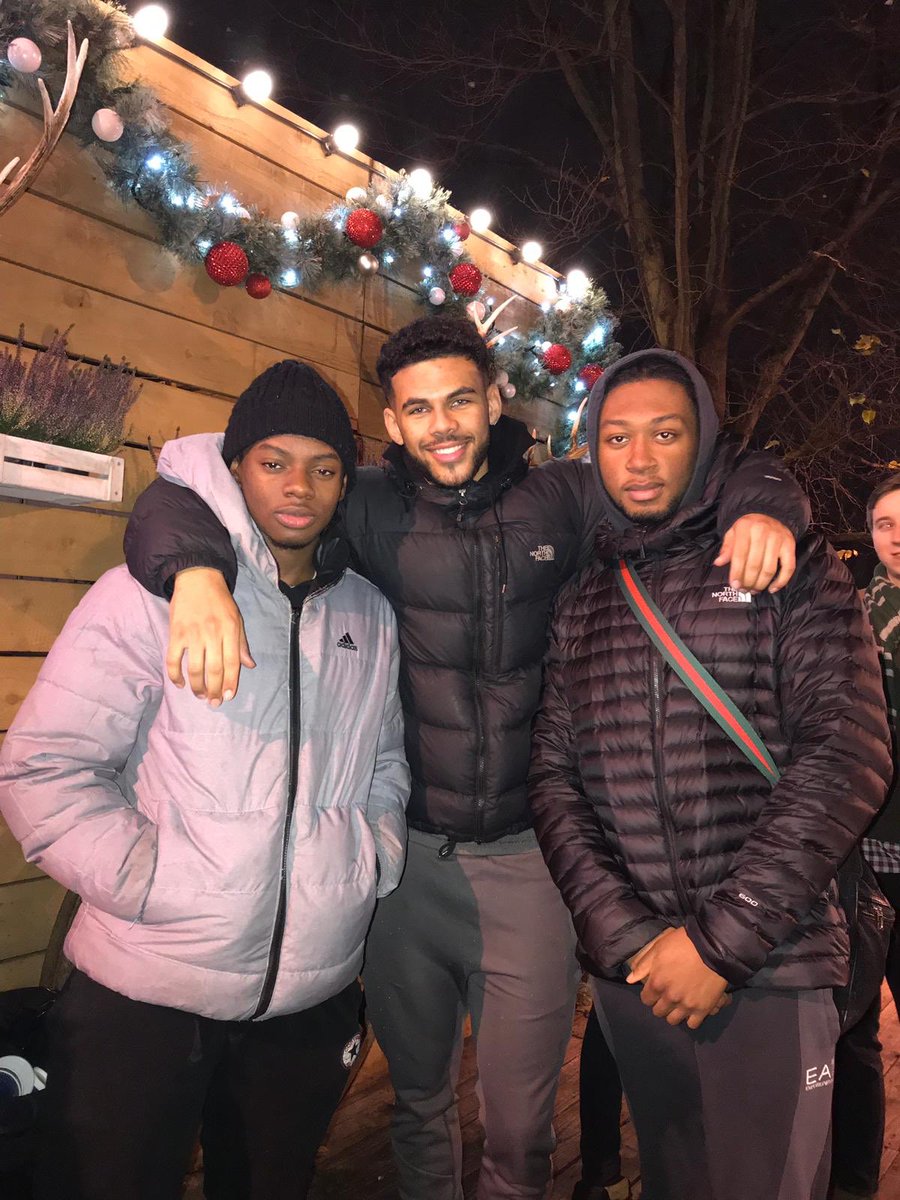 Samuda16's tweet image. #top4of2018 😊