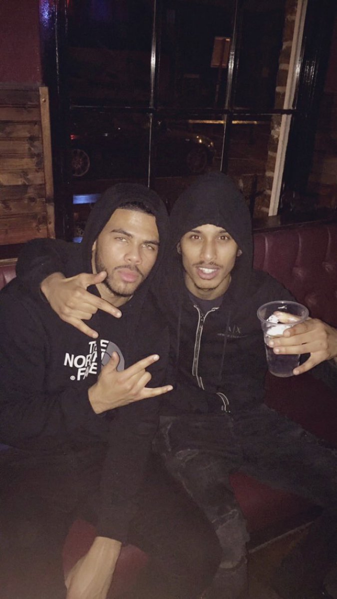 Samuda16's tweet image. #top4of2018 😊