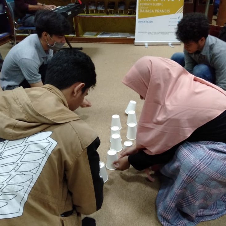 Cou cou! Gimana nih sama permainan tadi? Cukup menguji kesabaran dan perlu kerja tim bukan? #wp #wpumy