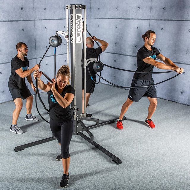 aerobis_fitness's tweet photo. #revvll group training on the #verso360 Tower. Full body group workouts using minimal space. https://t.co/yXjFYCS2st https://t.co/zRHqQmDOy1