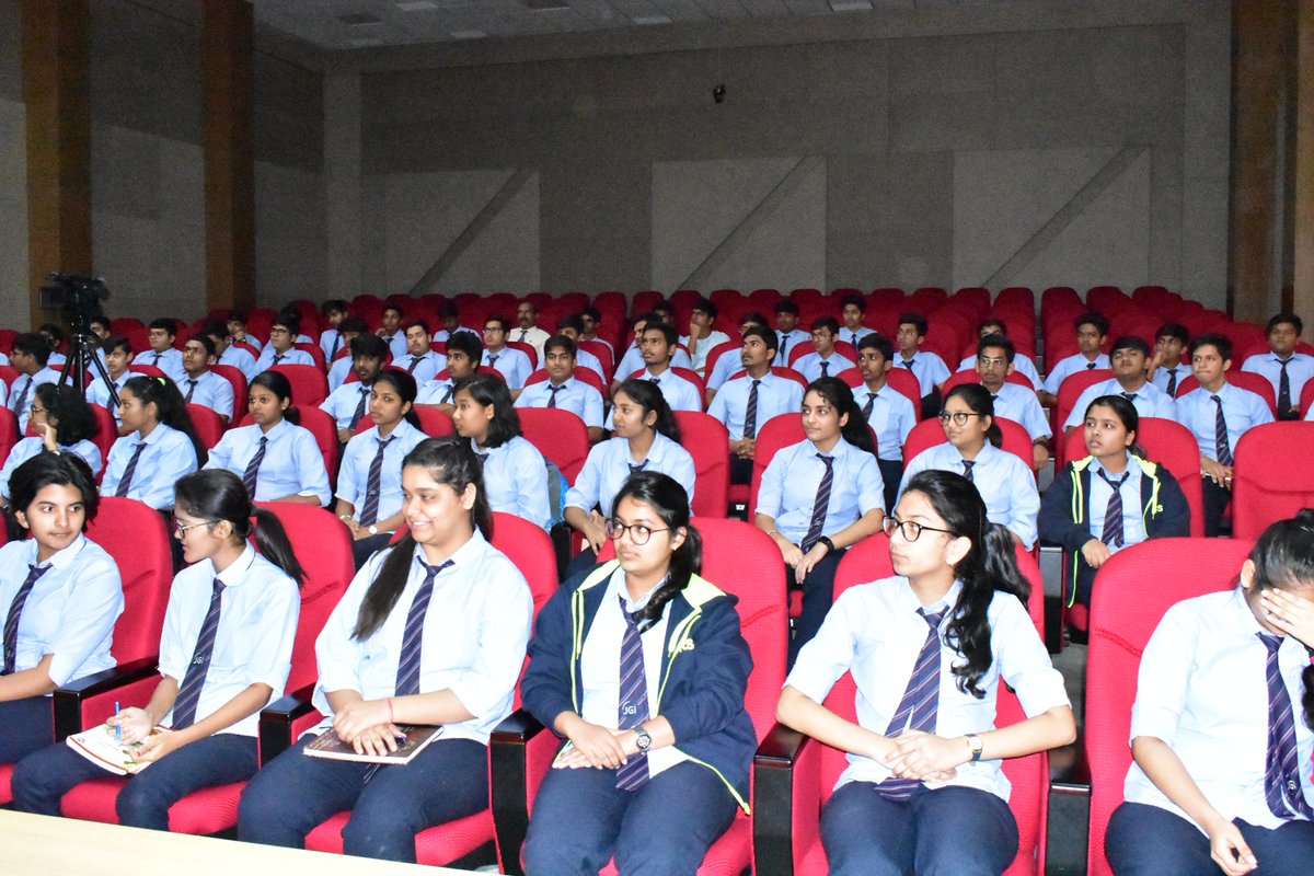 jirsbangalore's tweet photo. Mr. Dhruv Gera conducted a training session on “What it takes to be an entrepreneur”, for the students of Grade 10 at #JainInternationalResidentialSchool. Click here to know more about #JIRSEducation: https://t.co/UNp0Hj47xj
#EmpowerTheChild #ActivitiesAtJIRS #JIRSBangalore https://t.co/97CTSIYJ3z