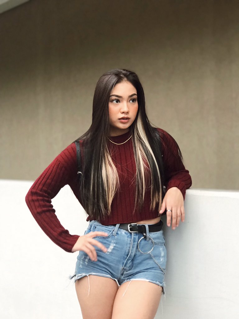 EllaGatchii's tweet photo. List of my happy pills 💛💛

- @ellagatchalian_ 
- @ellagatchalian_ 
- @ellagatchalian_ 
- @ellagatchalian_ 
- @ellagatchalian_ 
- @ellagatchalian_ 
- @ellagatchalian_ 
- @ellagatchalian_ 
- @ellagatchalian_ 
- @ellagatchalian_ 

Luv u @ellagatchalian_  😍😍😍💛💛💛 https://t.co/Xe7zaUXTE9
