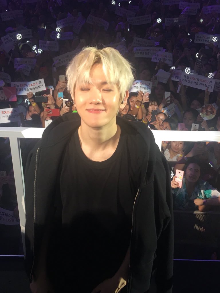 unbleachedbbh's tweet photo. the sun was found jobless https://t.co/fHVMm8OI8c