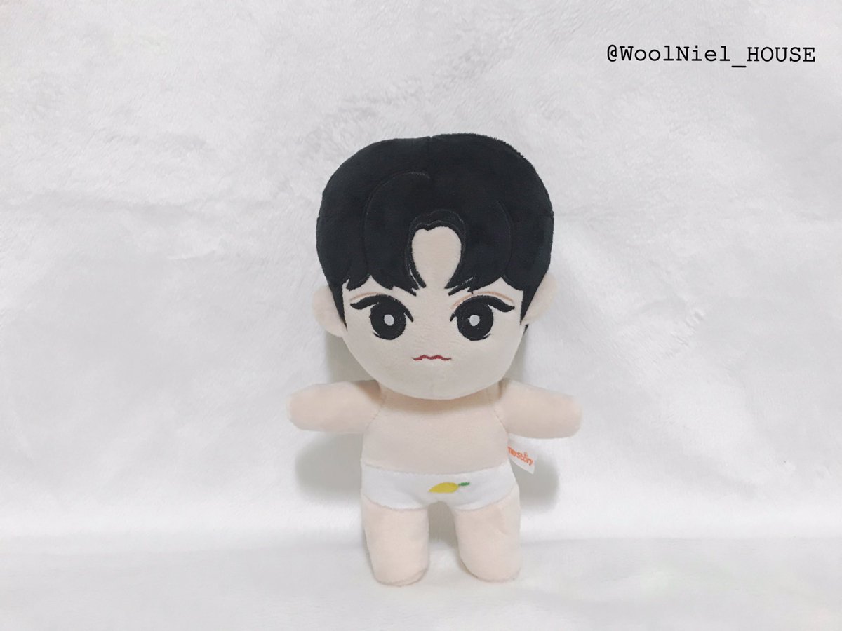 WoolNiel_HOUSE's tweet photo. 🏠저희집에 밍기가 왔어요😆 혐생 살러 가기전에 도착해서 개봉은 날블리자매님(@Nalvlyhouse)이랑 같이했는데 우리 밍기 손끝이 터져버린채로 왔...😭 터진부분을 제대로 영상을 못 찍어서 품고있어야겠어요😢 암튼 울녜리네 🐰대장토끼🐇 잘 부탁드려요😆💕

#울녜리네_하우스 #흑발밍기 https://t.co/vgASNNIcNH