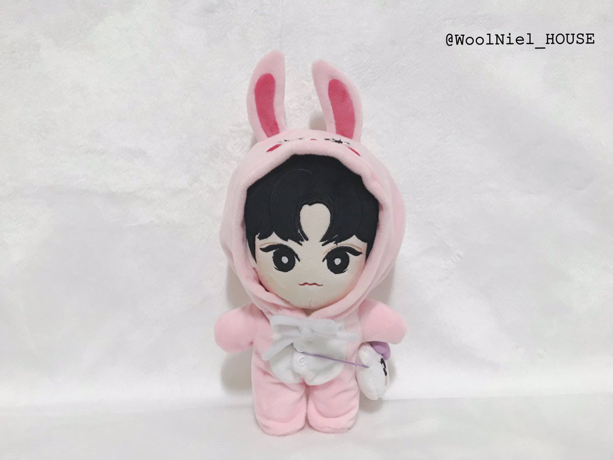 WoolNiel_HOUSE's tweet photo. 🏠저희집에 밍기가 왔어요😆 혐생 살러 가기전에 도착해서 개봉은 날블리자매님(@Nalvlyhouse)이랑 같이했는데 우리 밍기 손끝이 터져버린채로 왔...😭 터진부분을 제대로 영상을 못 찍어서 품고있어야겠어요😢 암튼 울녜리네 🐰대장토끼🐇 잘 부탁드려요😆💕

#울녜리네_하우스 #흑발밍기 https://t.co/vgASNNIcNH