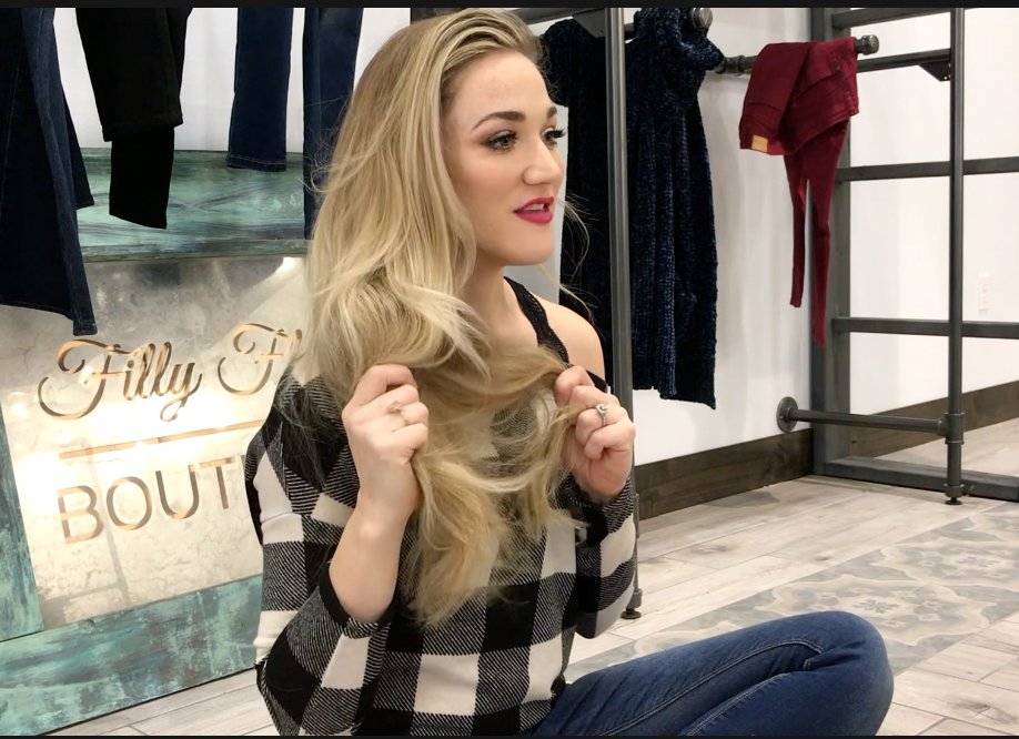 shopfillyflair's tweet photo. Braids for days...

🎀 Leslie has a how-to in under 10 minutes
👉 https://t.co/jSx9bUWN9O https://t.co/ZVJAN2PExB