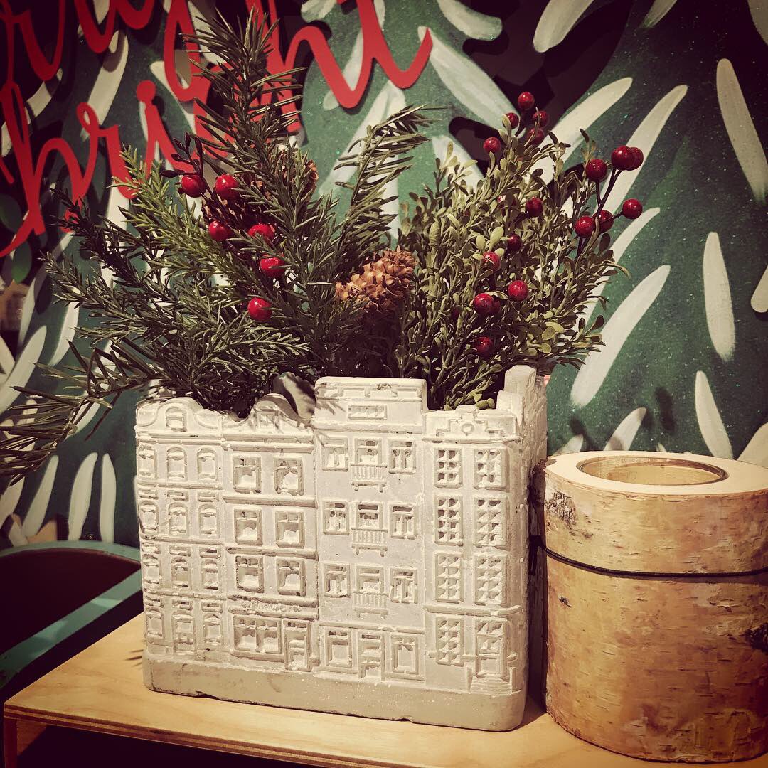 RoedaStudio's tweet photo. SALE! SALE! SALE! We have a ton of great deals at our stores just waiting for you to snatch them up! 50% off Christmas decor &amp; more! sales &amp; products vary by location. https://t.co/1ZMUQcwDxZ