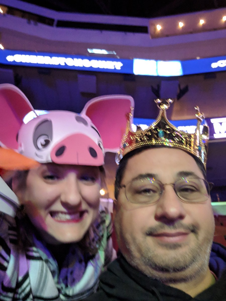 MommaPandamanda's tweet photo. #disneyonice https://t.co/NqFsBlgUPv