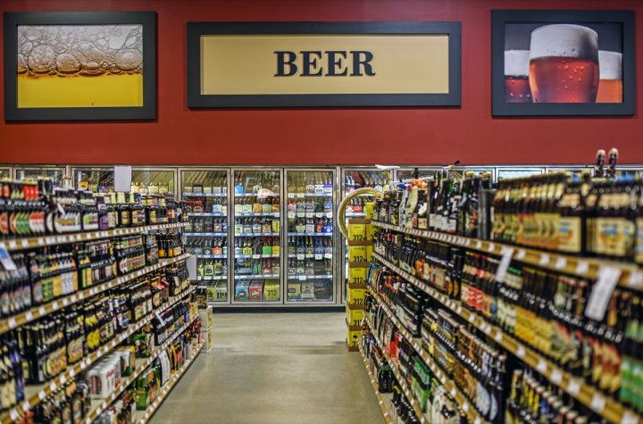 BIGM0NEYHERE's tweet photo. $SIPC Sipp Industries’ distributor Wein-Bauer continues to make inroads with key customers and has now placed #MajorHemp #HIPA in more than 20 #store #locations of #BinnysBeverageDepot, @frontpagestocks https://t.co/LwoeVGCpAZ https://t.co/pS4YmFCvor