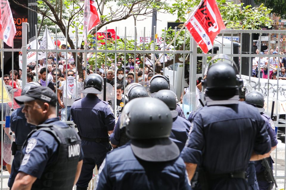 Votou no Doria? Câmara de São Paulo aprova reforma da previdência  osamigosdopresidentelula.blogspot.com/2018/12/votou-…